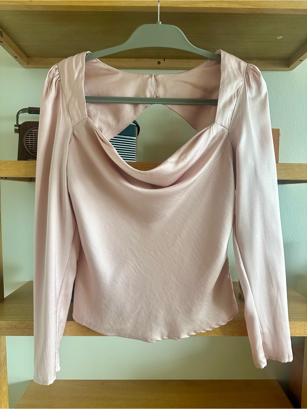 ASTR Blush Pink Draped-Back Long Sleeve Blouse - size M - Picture 1 of 8